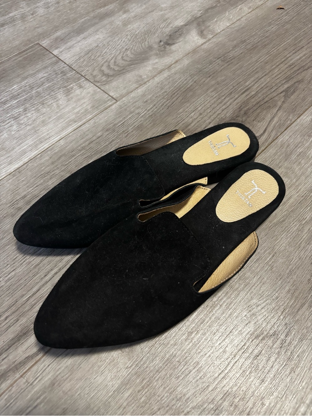 Tristan suede mules